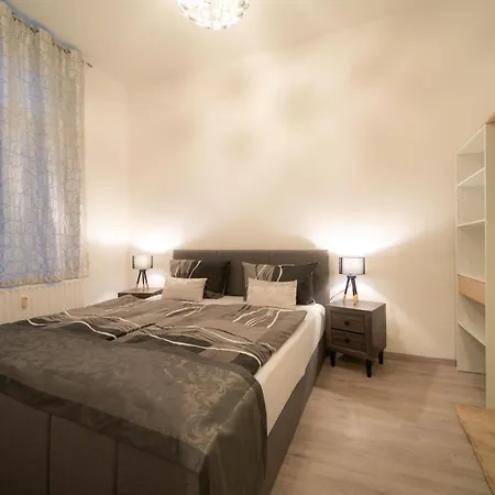 公寓 Stilvolle Augusta Iii 格尔利茨